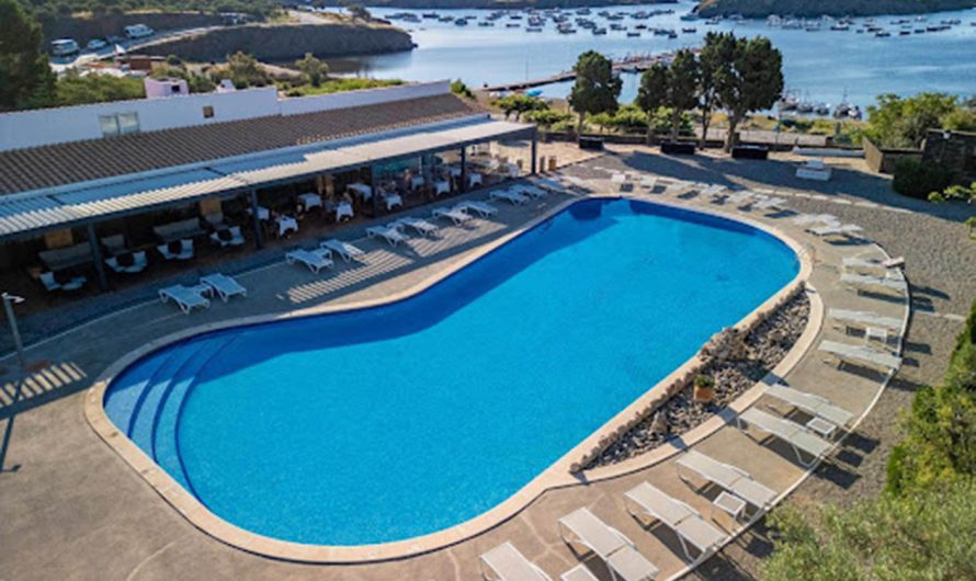 Exploring Cadaqués: Experience the Unique Charm of Accommodations in the Town